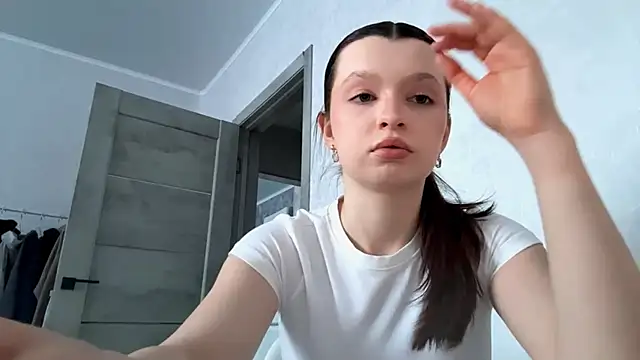 Snapshot of EllieBerrie chatting on 02.10.26 EllieBerrie online show from 02.10.26