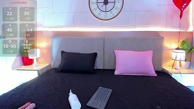 Snapshot of Lana_kalix chatting on 02.13.26 Lana kalix online show from 02.13.26