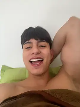 Snapshot of Lander_Cruz chatting on 04.18.26 Lander Cruz online show from 04.18.26