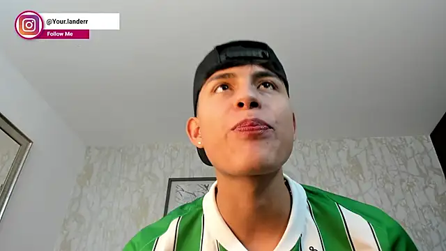 Snapshot of Lander_Cruz chatting on 06.18.26 Lander Cruz online show from 06.18.26