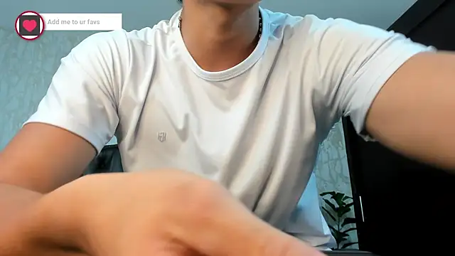 Snapshot of Lander_Cruz chatting on 06.19.26 Lander Cruz online show from 06.19.26