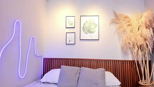 MIAROGGERSS online show from 03.20.26