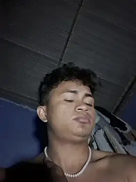 Snapshot of youngboypiss chatting on 01.10.26 youngboypiss online show from 01.10.26