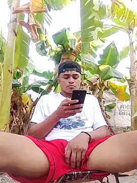 Snapshot of youngboypiss chatting on 02.04.26 youngboypiss online show from 02.04.26