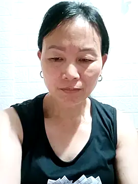 Snapshot of Lili-123k chatting on 04.18.26 Lili-123k online show from 04.18.26