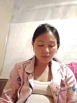 Snapshot of Lili-123k chatting on 04.28.26 Lili-123k online show from 04.28.26