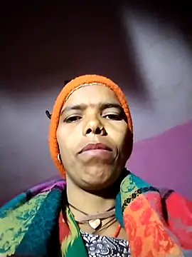 Snapshot of Chetna_sharma chatting on 12.16.25 Chetna sharma online show from 12.16.25