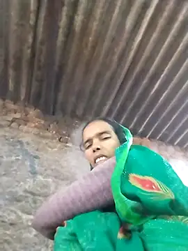 Snapshot of Chetna_sharma chatting on 12.22.25 Chetna sharma online show from 12.22.25