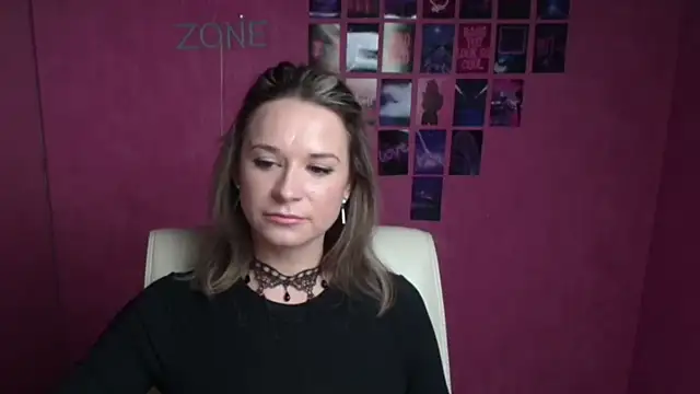 Melodie Aster online show from 03.04.26