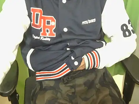 Snapshot of Michal_Fransis chatting on 01.13.26 Michal Fransis online show from 01.13.26