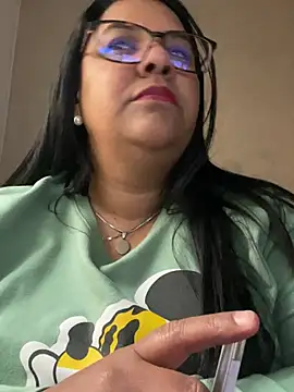 Snapshot of Carameloswing1 chatting on 01.08.26 Carameloswing1 online show from 01.08.26