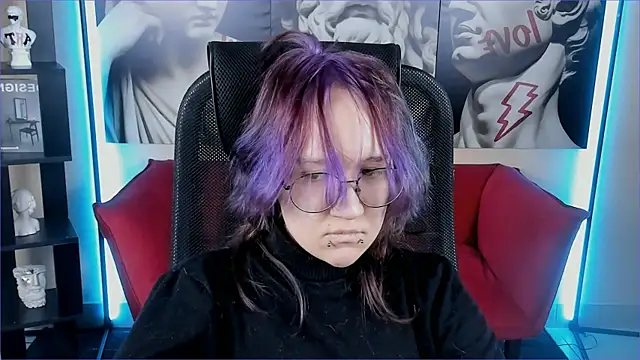 Sylvia Reed online show from 12.19.25