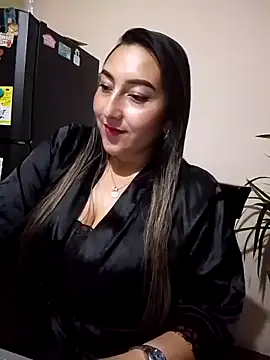 Valeria montana  online show from 12.15.25