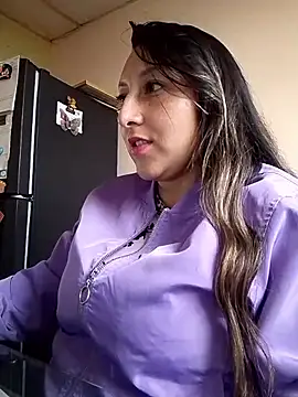 Valeria montana  online show from 02.08.26