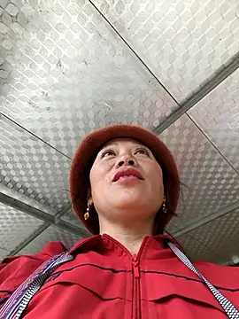 Y-eahi online show from 01.11.26