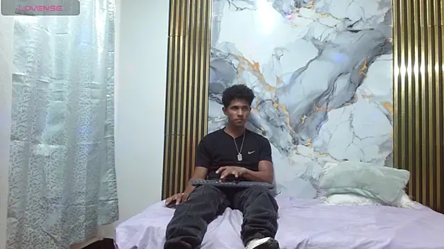 Snapshot of nasty_joel chatting on 12.15.25 nasty joel online show from 12.15.25