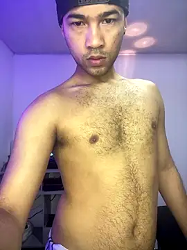 Snapshot of SweeXioji chatting on 12.22.25 SweeXioji online show from 12.22.25