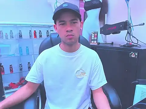 Snapshot of SweeXioji chatting on 01.09.26 SweeXioji online show from 01.09.26