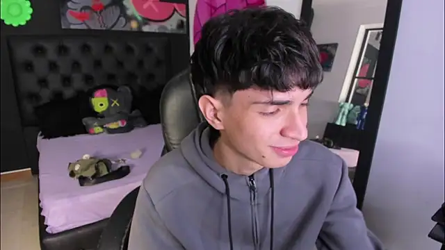 CONNOR STONNE  online show from 01.07.26