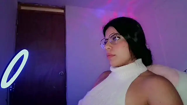 Adararouse1 online show from 02.16.26