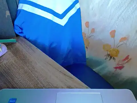 Snapshot of maian_love chatting on 05.10.26 maian love online show from 05.10.26