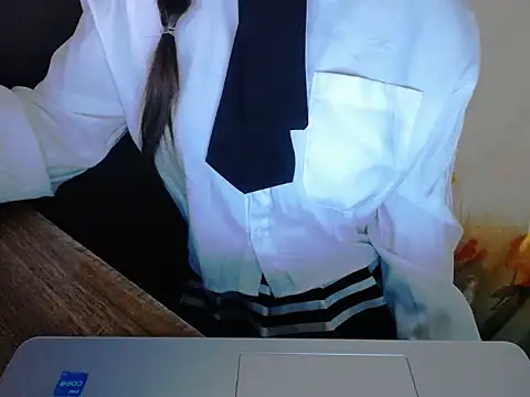 Snapshot of maian_love chatting on 07.14.26 maian love online show from 07.14.26