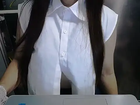 Snapshot of maian_love chatting on 08.01.26 maian love online show from 08.01.26