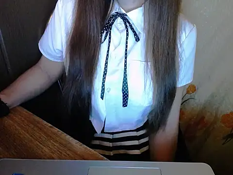 Snapshot of maian_love chatting on 08.04.26 maian love online show from 08.04.26