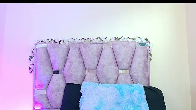 iris and damian online show from 03.12.26