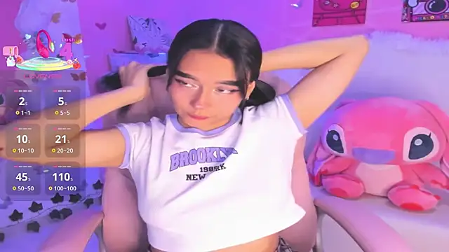 Snapshot of isabella_castillo_ chatting on 12.03.25 isabella castillo online show from 12.03.25