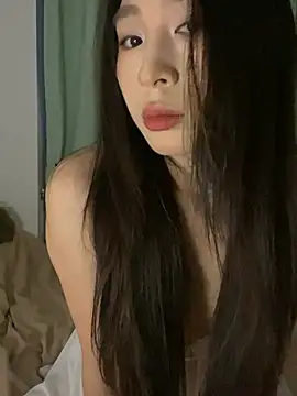 Snapshot of yaqing666 chatting on 04.23.26 yaqing666 online show from 04.23.26
