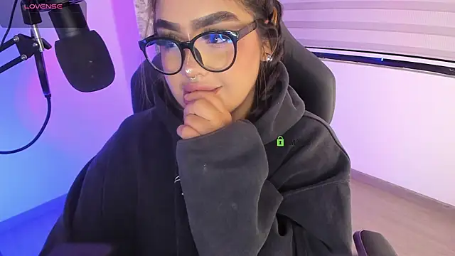 asheryn online show from 04.07.26