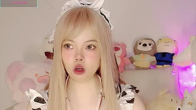 Snapshot of Miyeoonn chatting on 02.03.26 Miyeoonn online show from 02.03.26