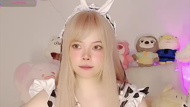 Snapshot of Miyeoonn chatting on 02.03.26 Miyeoonn online show from 02.03.26