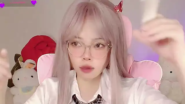 Snapshot of Miyeoonn chatting on 05.19.26 Miyeoonn online show from 05.19.26