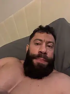 Snapshot of stylesexy chatting on 12.22.25 stylesexy online show from 12.22.25