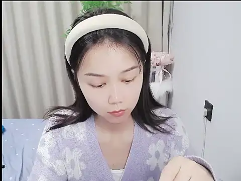 Snapshot of mili923 chatting on 01.19.26 mili923 online show from 01.19.26