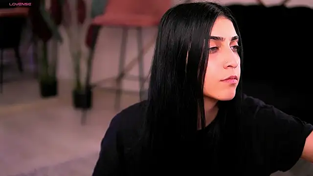 KyraBliss online show from 01.06.26