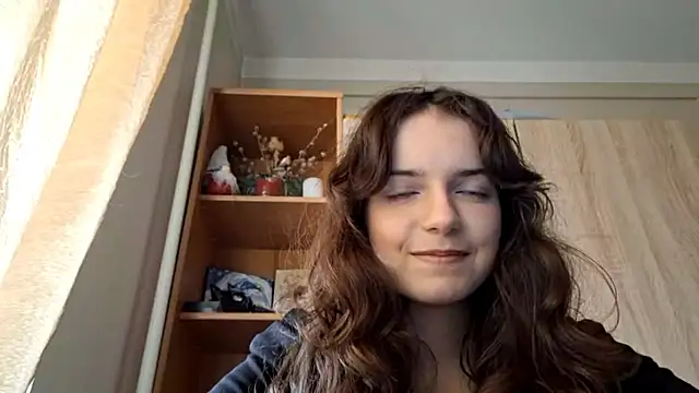 Snapshot of KellyKelik chatting on 01.14.26 KellyKelik online show from 01.14.26