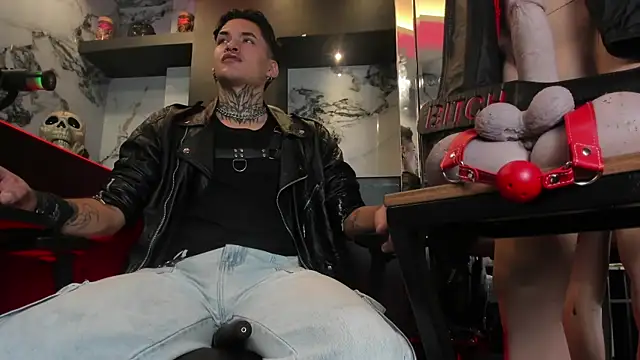 AlecBanne online show from 04.11.26