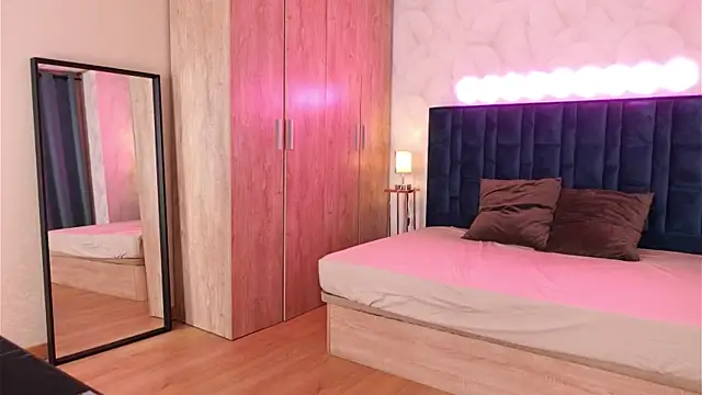 LucyFever online show from 01.07.26