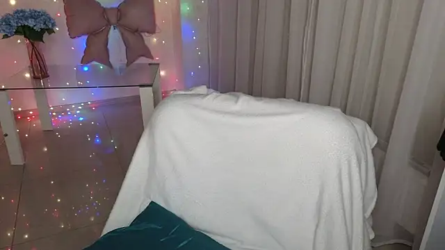 Deborah lowe online show from 02.17.26