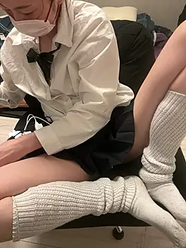 Snapshot of rin_rin_rin_rin chatting on 02.13.26 rin rin rin rin online show from 02.13.26