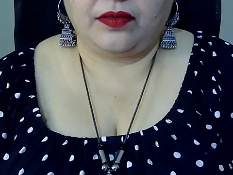 Snapshot of Soniya_Sha chatting on 02.17.26 Soniya Sha online show from 02.17.26
