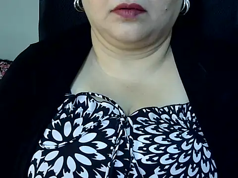 Snapshot of Soniya_Sha chatting on 05.11.26 Soniya Sha online show from 05.11.26