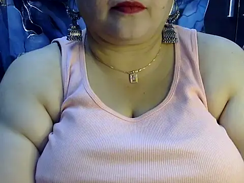 Snapshot of Soniya_Sha chatting on 07.27.26 Soniya Sha online show from 07.27.26