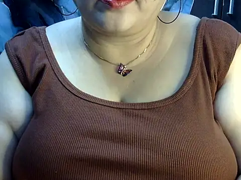 Snapshot of Soniya_Sha chatting on 08.07.26 Soniya Sha online show from 08.07.26