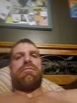 Legtrembler1 online show from 02.13.26