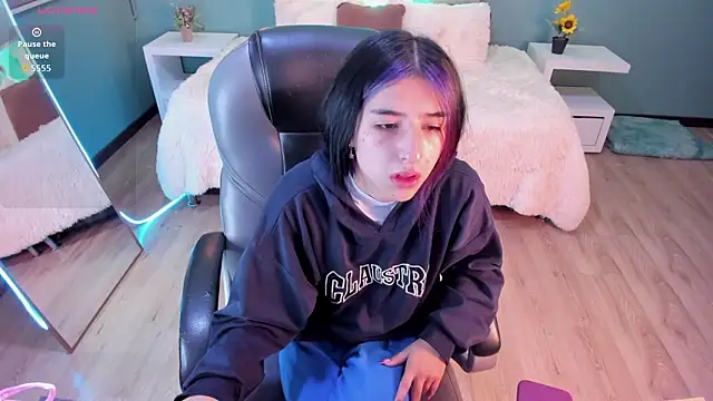 Celeste Rous   online show from 03.19.26