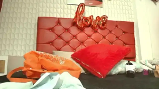 Elizabetth Roman online show from 02.26.26